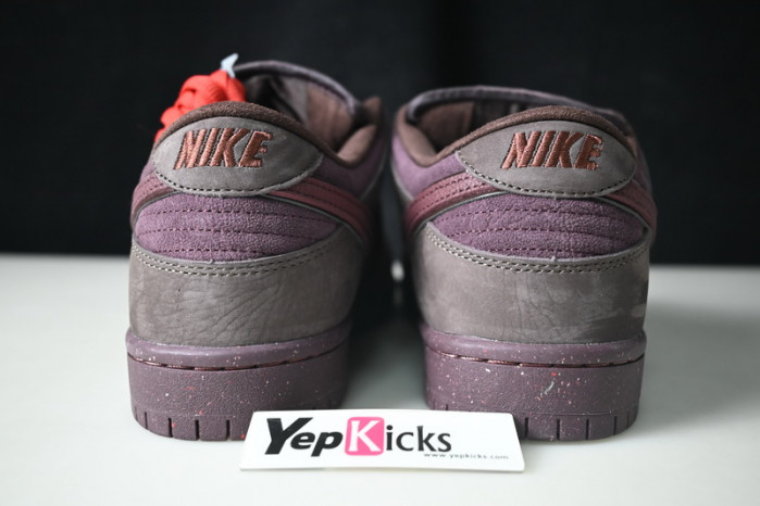 nike sb dunk low premium “valentine’s day” fn0619-600