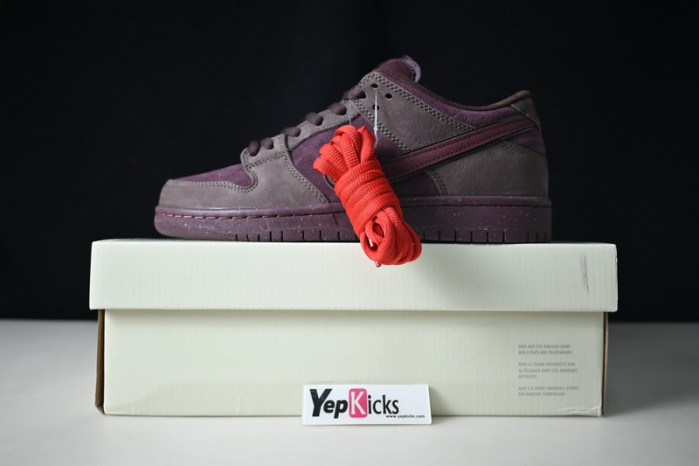nike sb dunk low premium “valentine’s day” fn0619-600