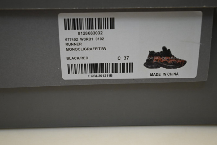 Ba*len*cia*ga runner w3rb1 0102