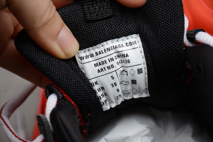 Ba*len*cia*ga track w1gc2 1241