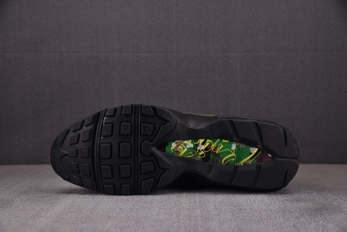 corteiz x nk air max 95 fb2709-300