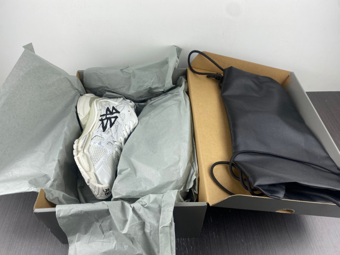 Ba*len*cia*ga runner w3rbq 9010