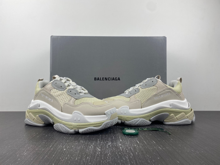 Ba*len*cia*ga triple s sneaker w2fw4 9790
