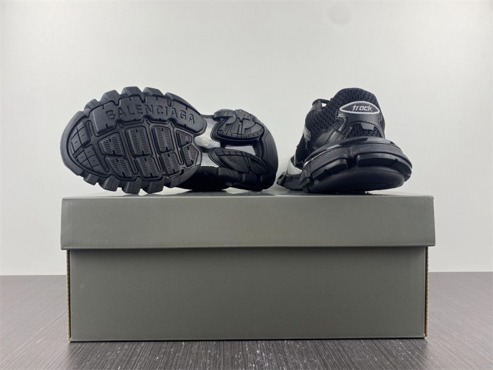 Ba*len*cia*ga track w7rf1 8709