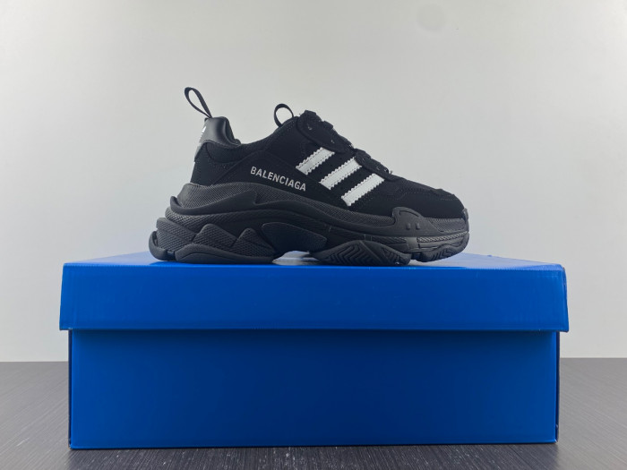 Ba*len*cia*ga triple s sneaker w2fw1 1004