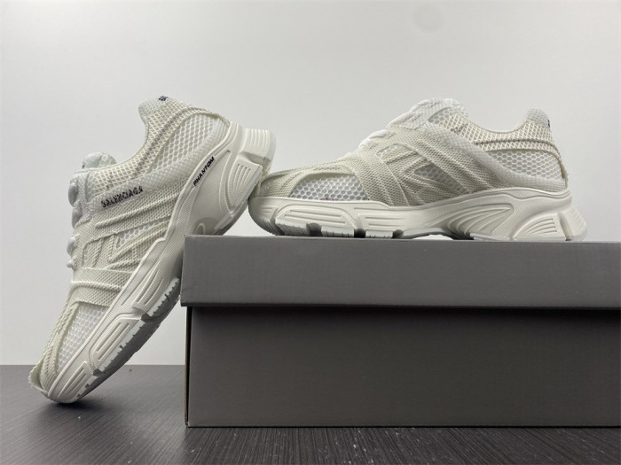 Ba*len*cia*ga phantom white w2e92 9000