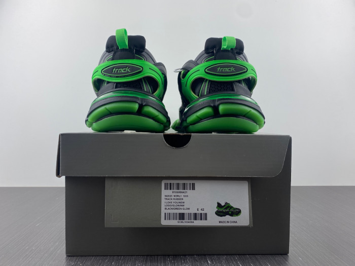 Ba*len*cia*ga track w3rl1 1035