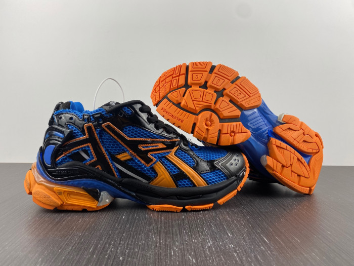 Ba*len*cia*ga runner w2rb1 1120