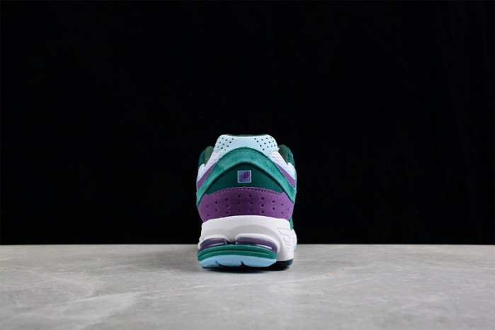 new balance 2002r up there backyard legends m2002rut