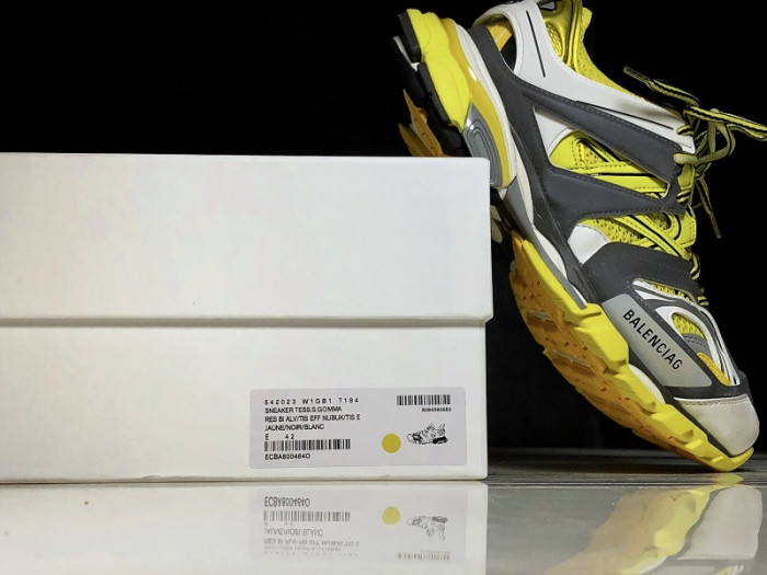 Ba*len*cia*ga track trainer gray yellow w09o5 8129