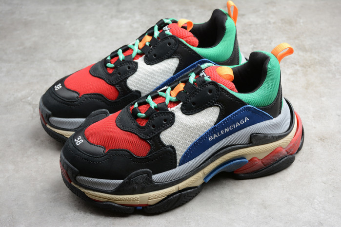 Ba*len*cia*ga triple s w09o5 9028