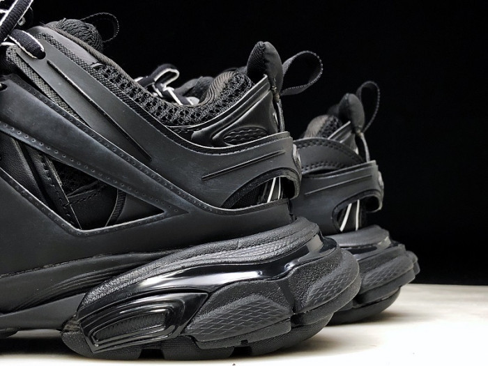 Ba*len*cia*ga track sneaker w09o5 8134