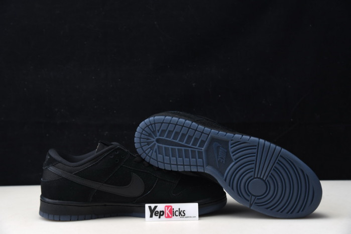 nike dunk low sp undefeated 5 on it black do9329-001