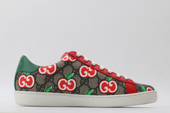 g*u*i ace embroidered low-top sneaker e2319
