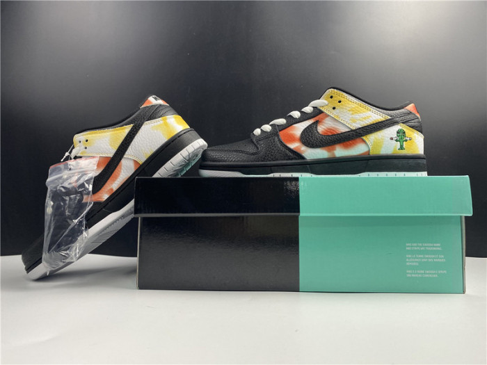 nike sb dunk low“raygun” bq6832-001