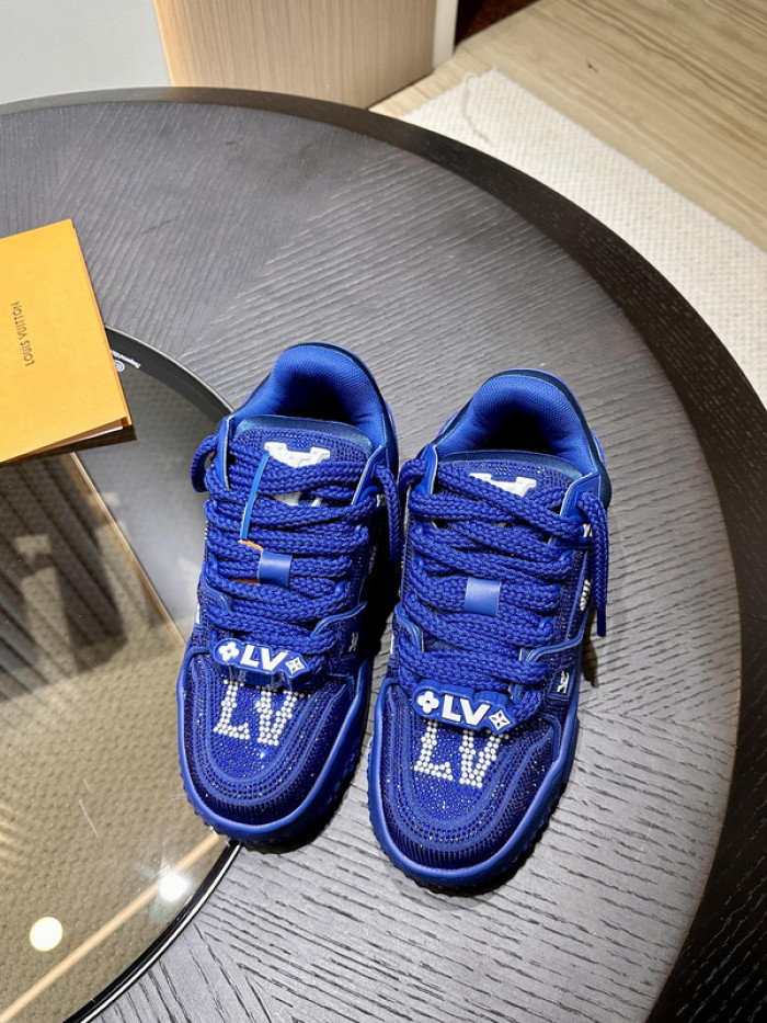 l0vt maxx sneakers