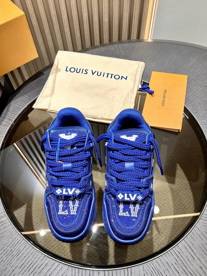 l0vt maxx sneakers
