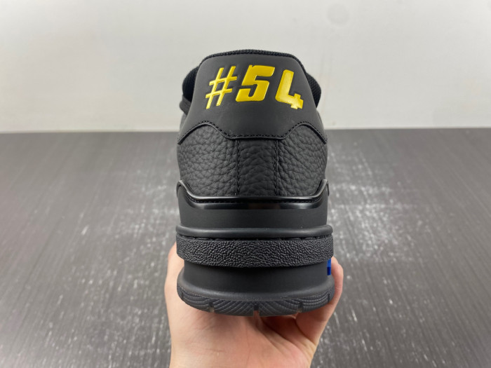 l0vt sneakers