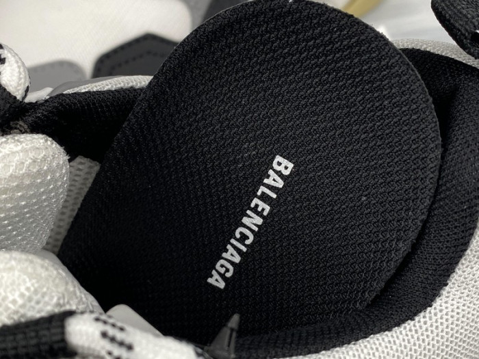 Ba*len*cia*ga triple s ecbl811861c