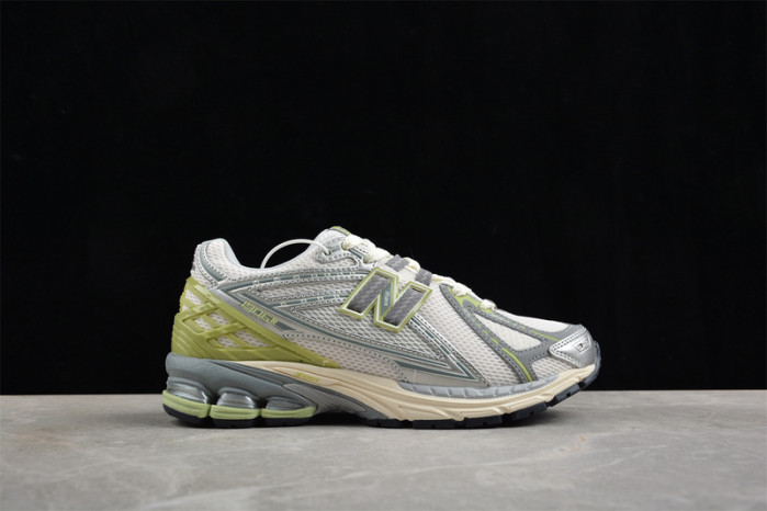 new balance m1906rem