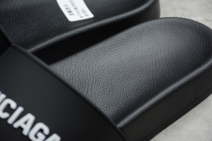 Ba*len*cia*ga slippers all black 506347- wal00 -9062