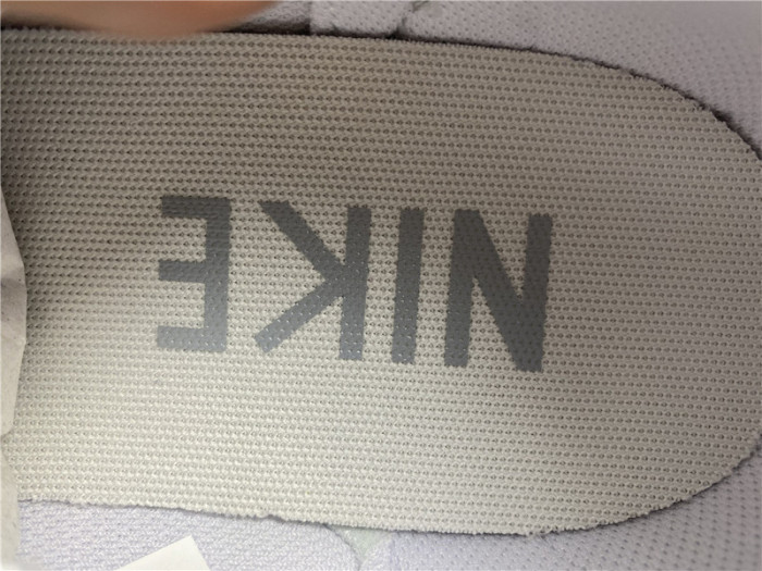 sacai x nike blazer low bv0076-403