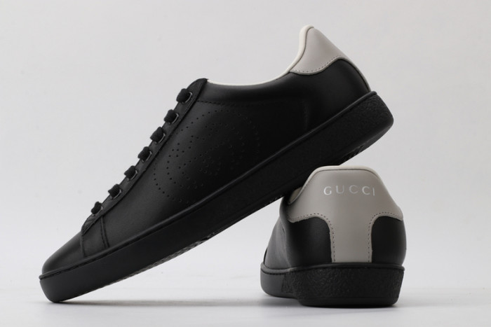 g*u*i ace embroidered low-top sneaker e2331