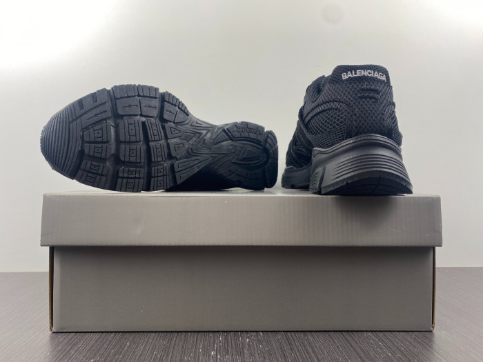 Ba*len*cia*ga phantom black w1rc6 0409