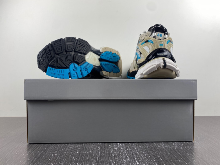 Ba*len*cia*ga runner w2rb6 2028