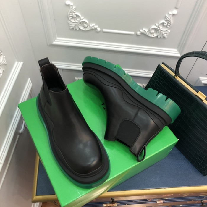 Bo*te*ga ve*ne*ta bv006