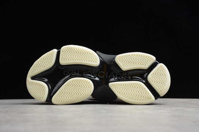 Ba*len*cia*ga triple s w09o5 9025