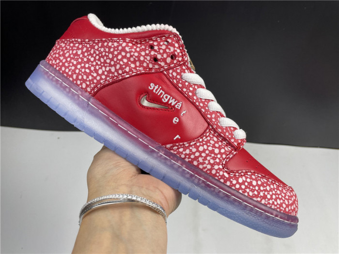 nike dunk sb low stingwater magic mushroom dh7650-600