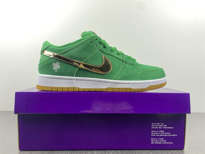 nike sb dunk low pro st. patrick