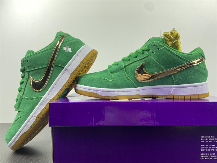 nike sb dunk low pro st. patrick