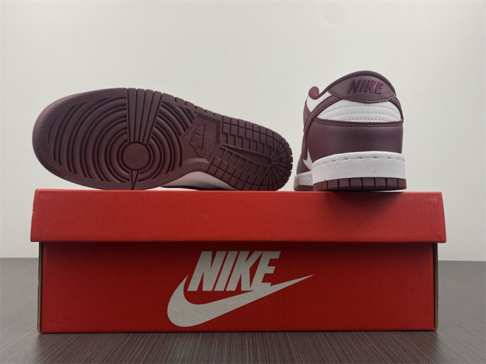 nike dunk low bordeaux dd1503-108
