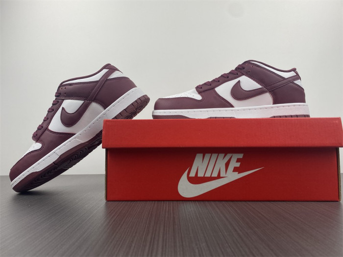 nike dunk low bordeaux dd1503-108