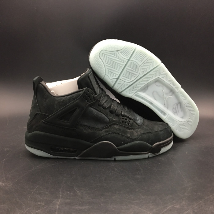 air jordan 4 retro kaws black 930155-001